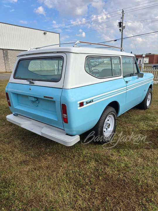 1975 International - Image 2 of 14