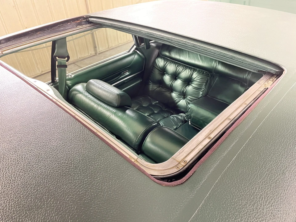 1975 Chrysler Imperial 3rd Gen - Image 28 of 31