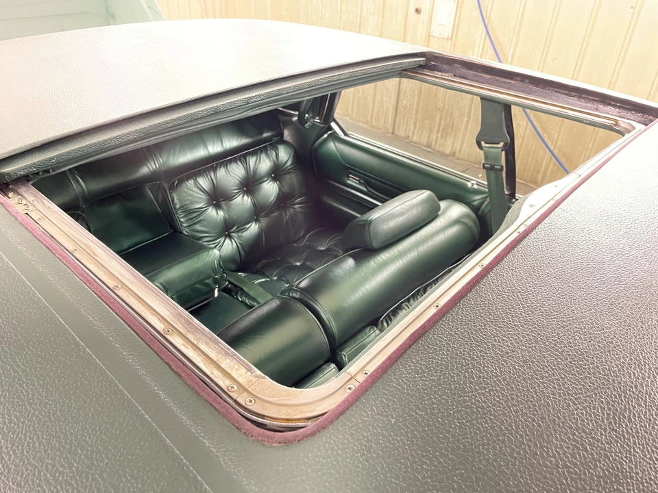 1975 Chrysler Imperial 3rd Gen - Image 29 of 31