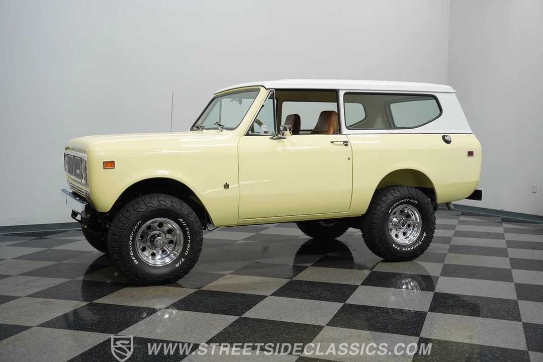 1975 International Harvester Travelall - Image 7 of 12