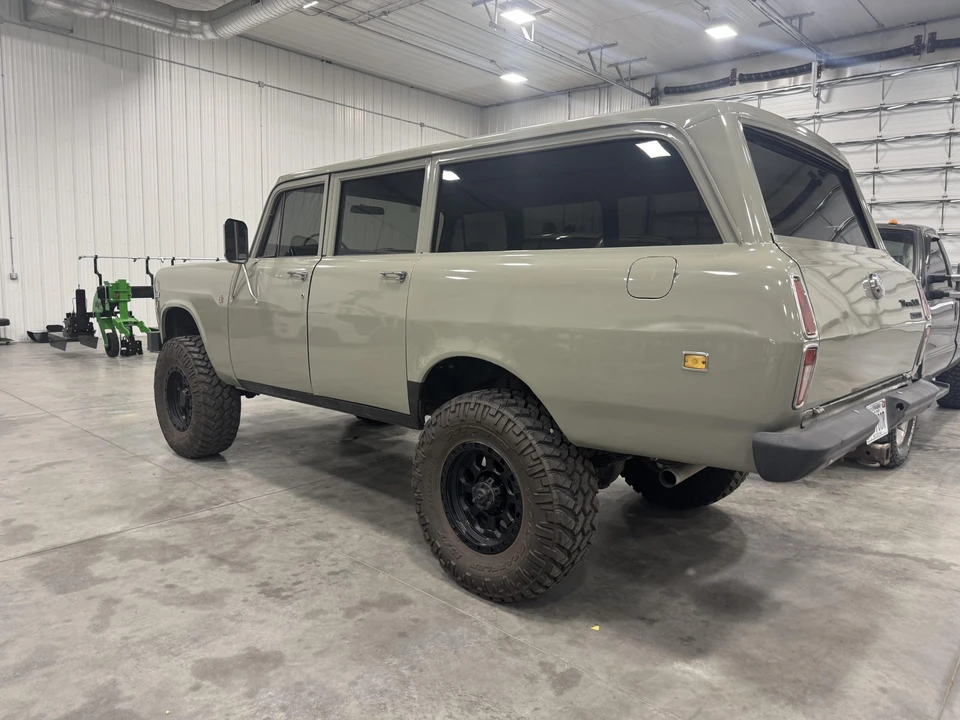 1975 International Harvester Travelall - Image 5 of 31