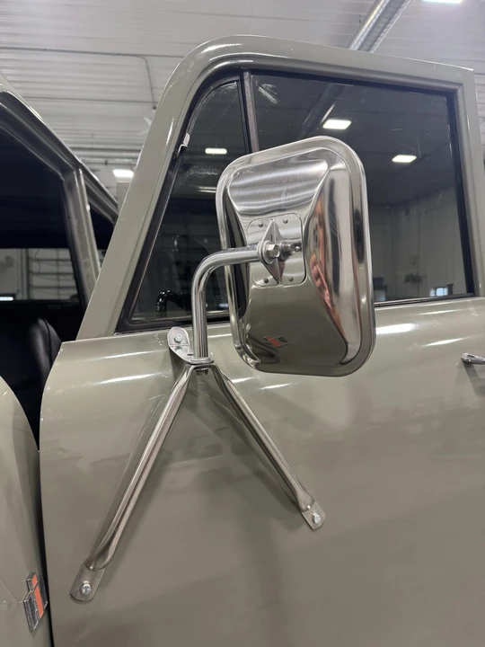 1975 International Harvester Travelall - Image 16 of 31