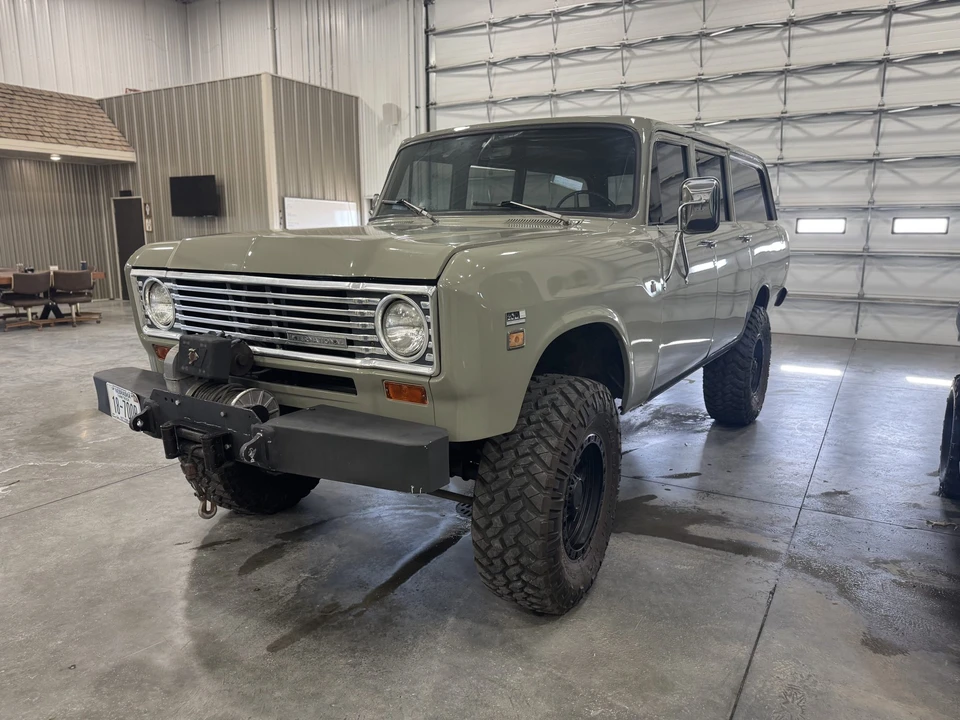 1975 International Harvester Travelall - Image 3 of 31