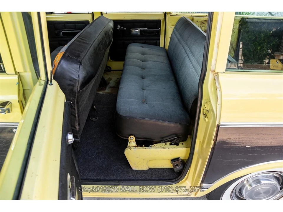 1975 International Harvester Travelall - Image 20 of 31