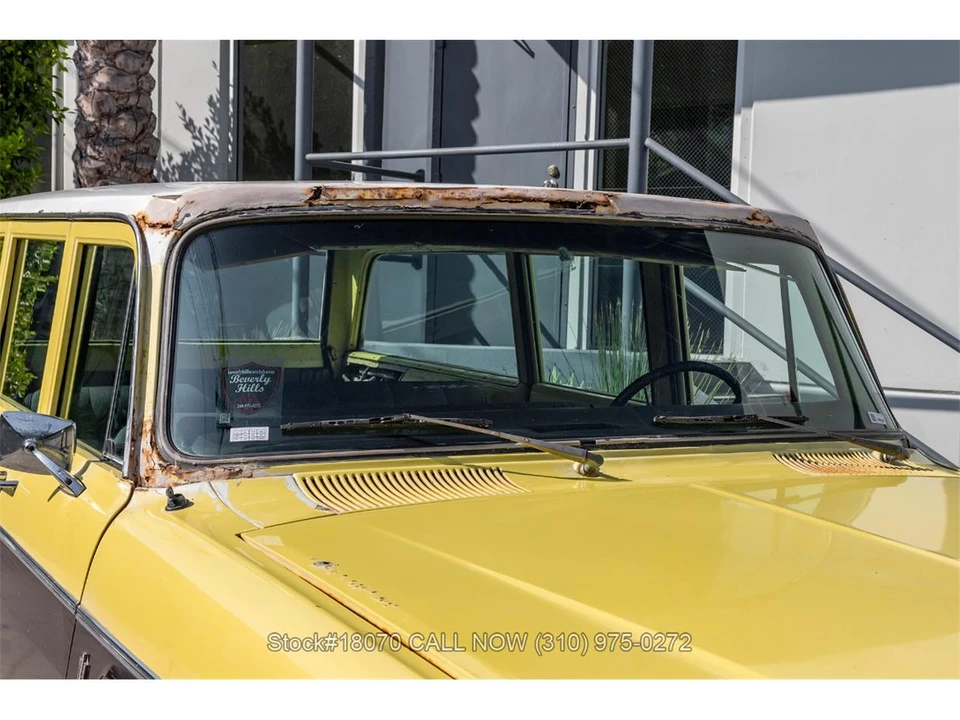 1975 International Harvester Travelall - Image 9 of 31
