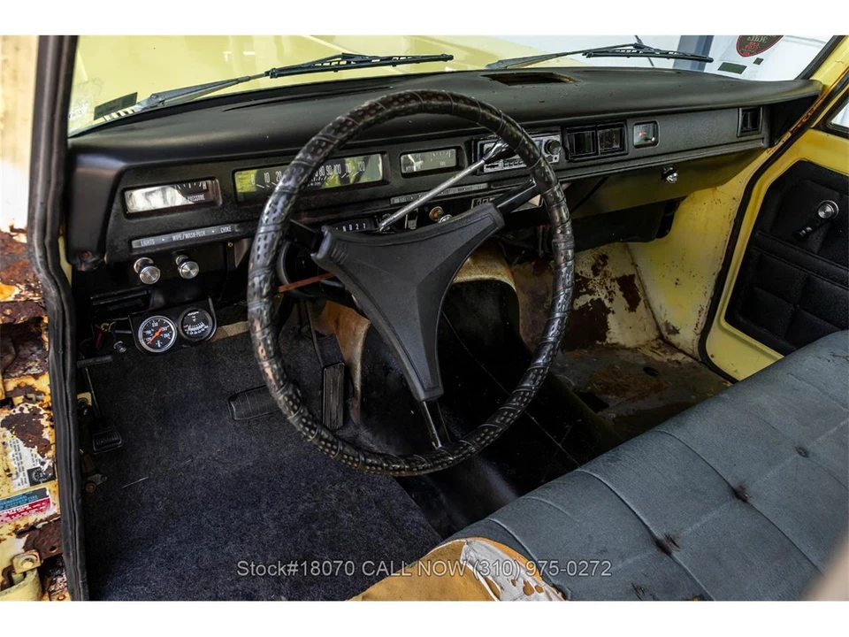 1975 International Harvester Travelall - Image 16 of 31