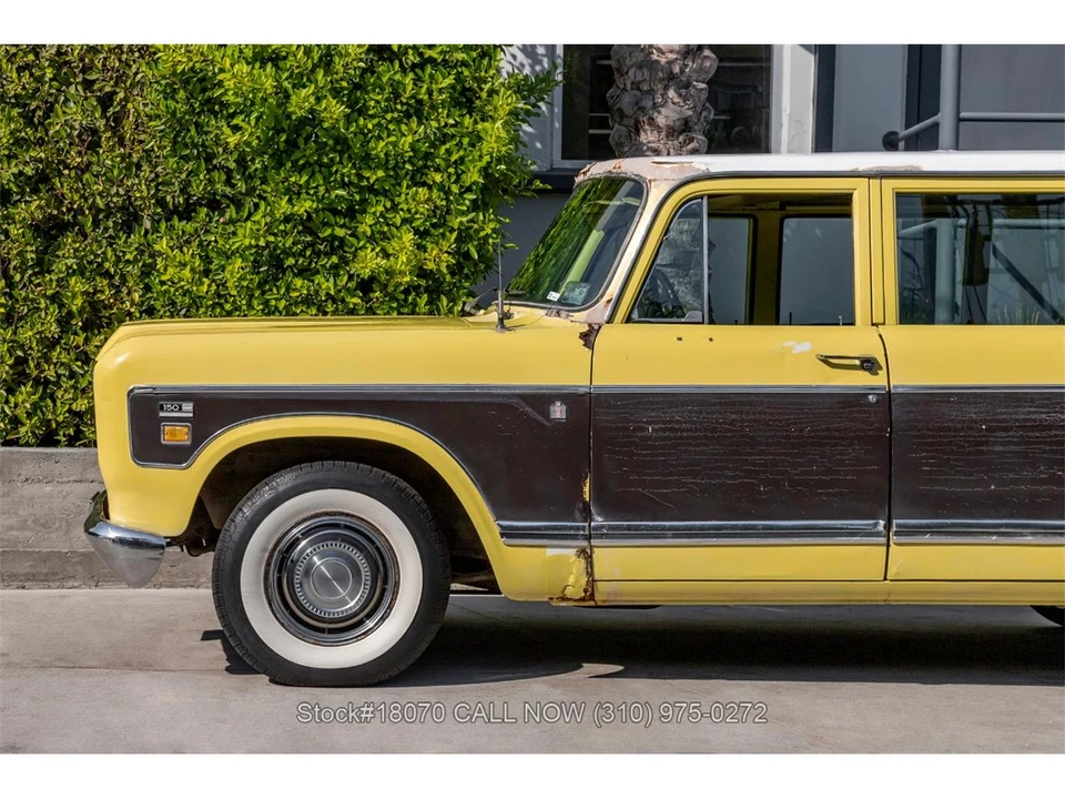 1975 International Harvester Travelall - Image 12 of 31