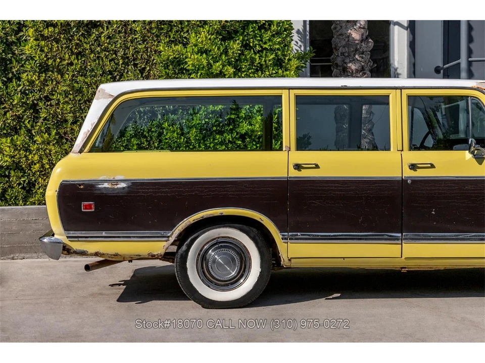 1975 International Harvester Travelall - Image 11 of 31