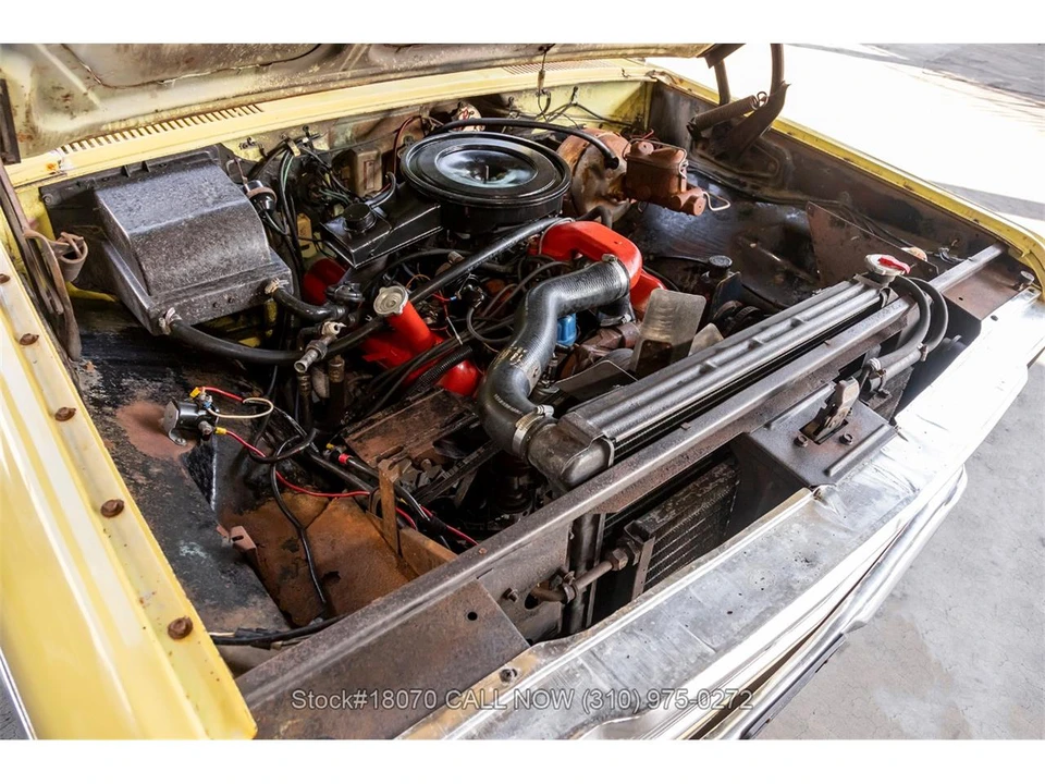 1975 International Harvester Travelall - Image 30 of 31