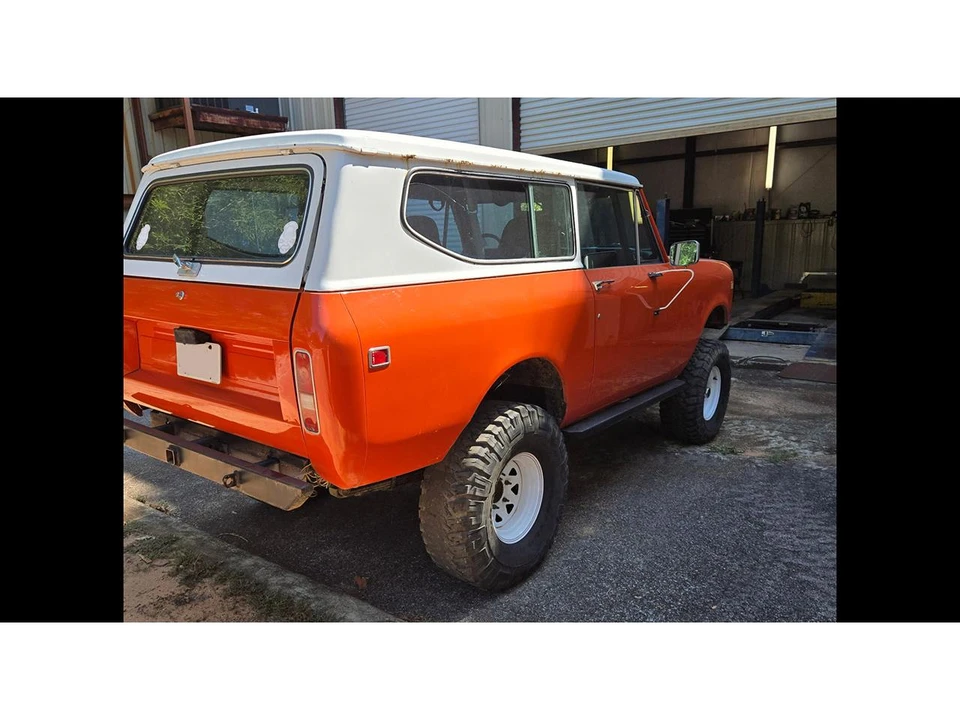 1975 International - Image 4 of 16