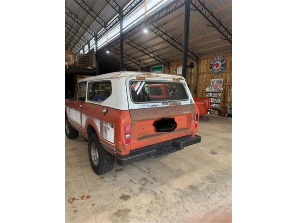 1975 International - Image 4 of 26