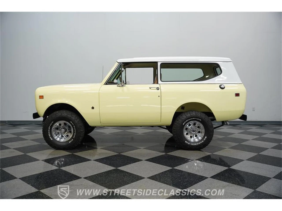 1975 International - Image 5 of 31