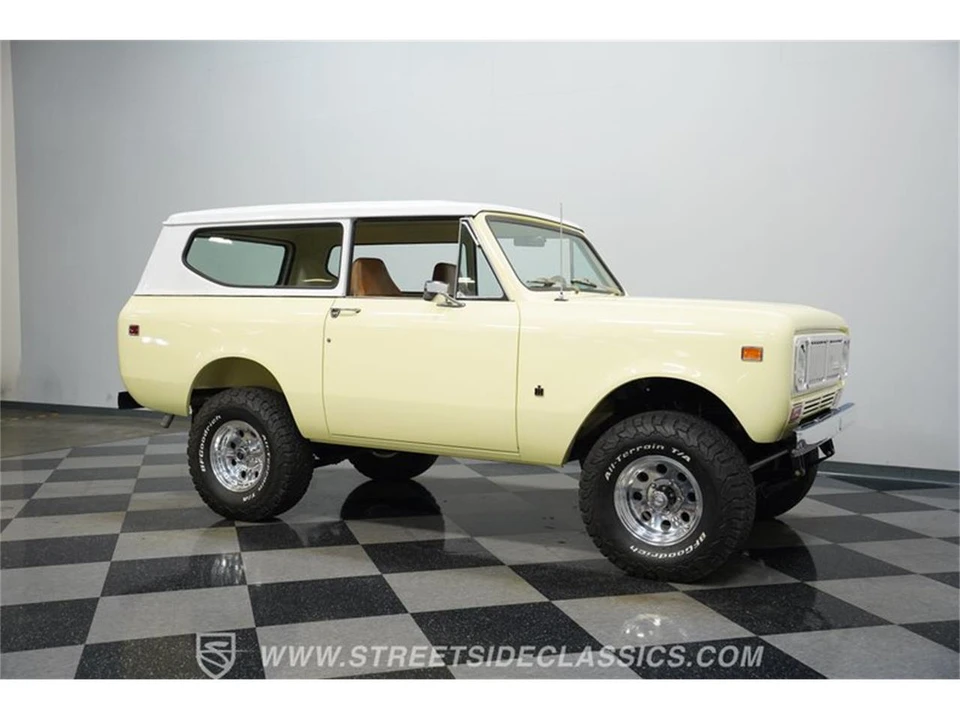 1975 International - Image 13 of 31