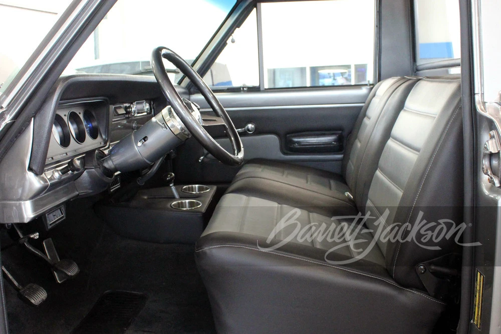 1975 Jeep SJ Gladiator - Image 3 of 10