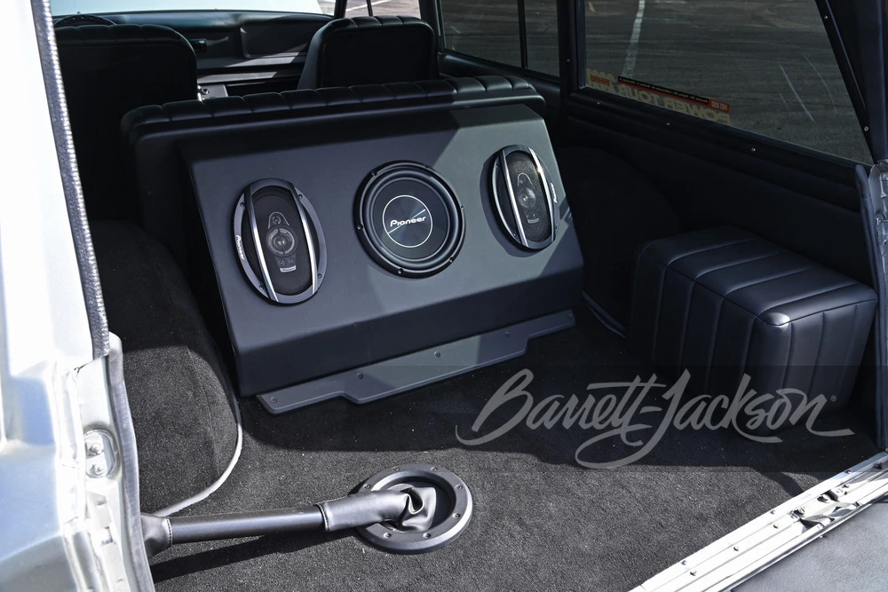 1975 Jeep SJ Wagoneer - Image 12 of 26