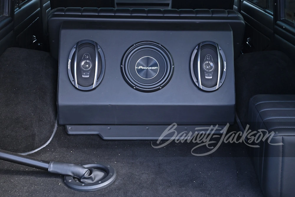 1975 Jeep SJ Wagoneer - Image 14 of 26