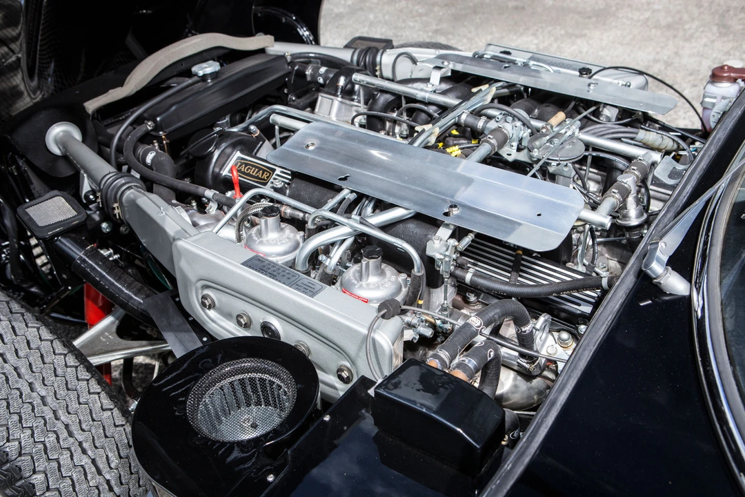 1975 Jaguar E-Type Series 3 V12 - Image 16 of 17