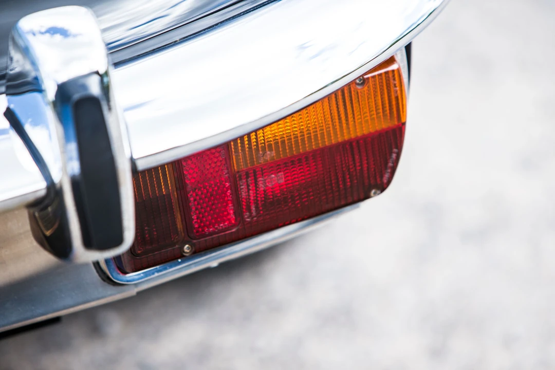 1975 Jaguar E-Type Series 3 V12 - Image 10 of 17