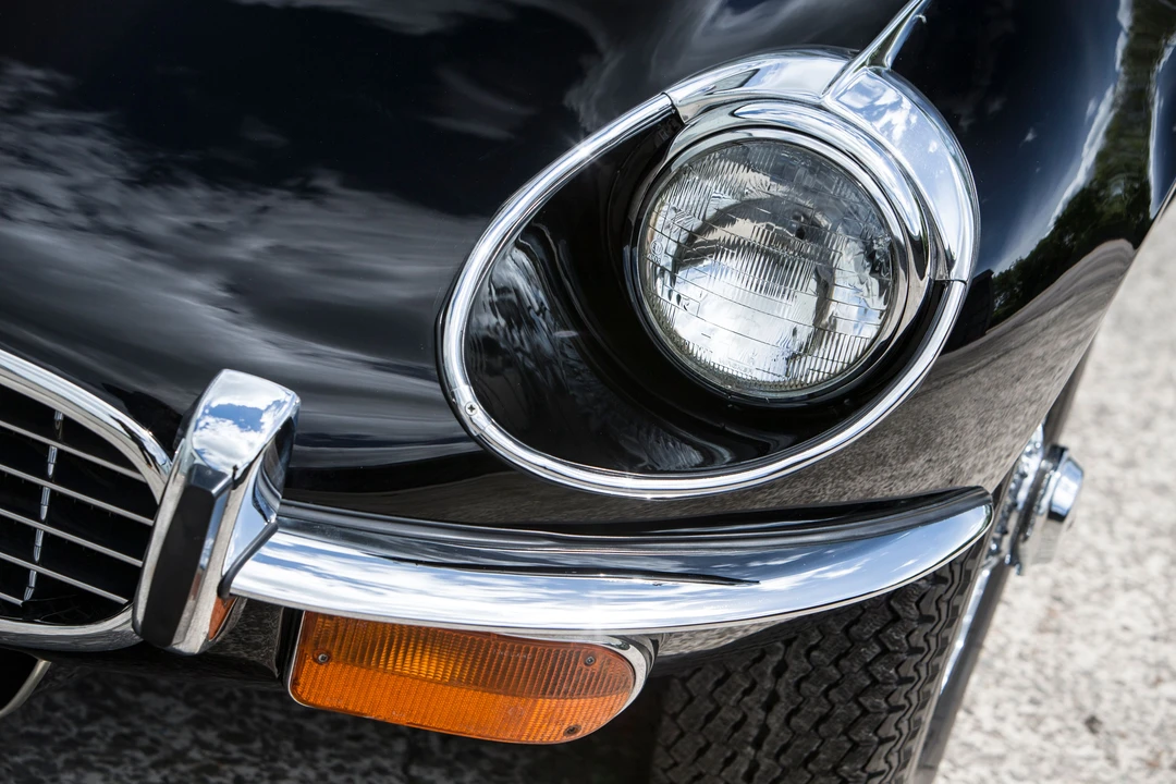 1975 Jaguar E-Type Series 3 V12 - Image 6 of 17