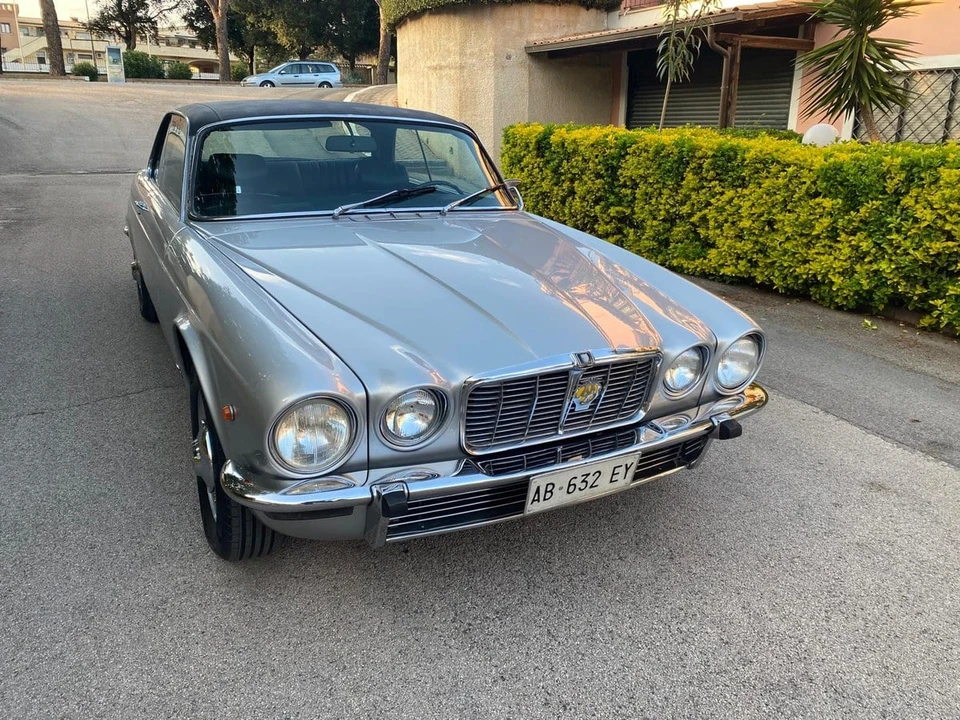 1975 Jaguar XJ Coupe - Image 12 of 30