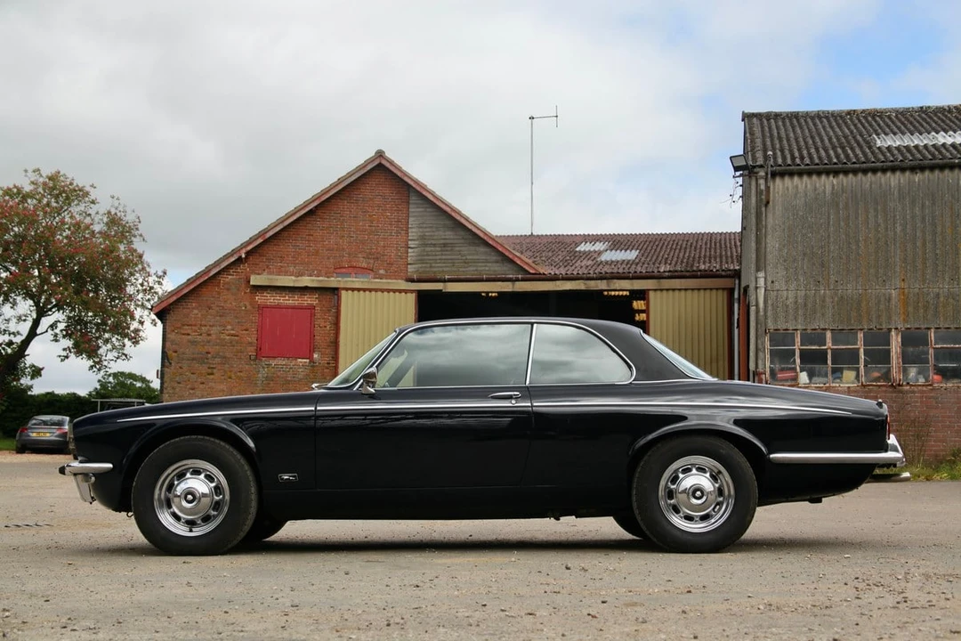 1975 Jaguar XJ Coupe - Image 6 of 30