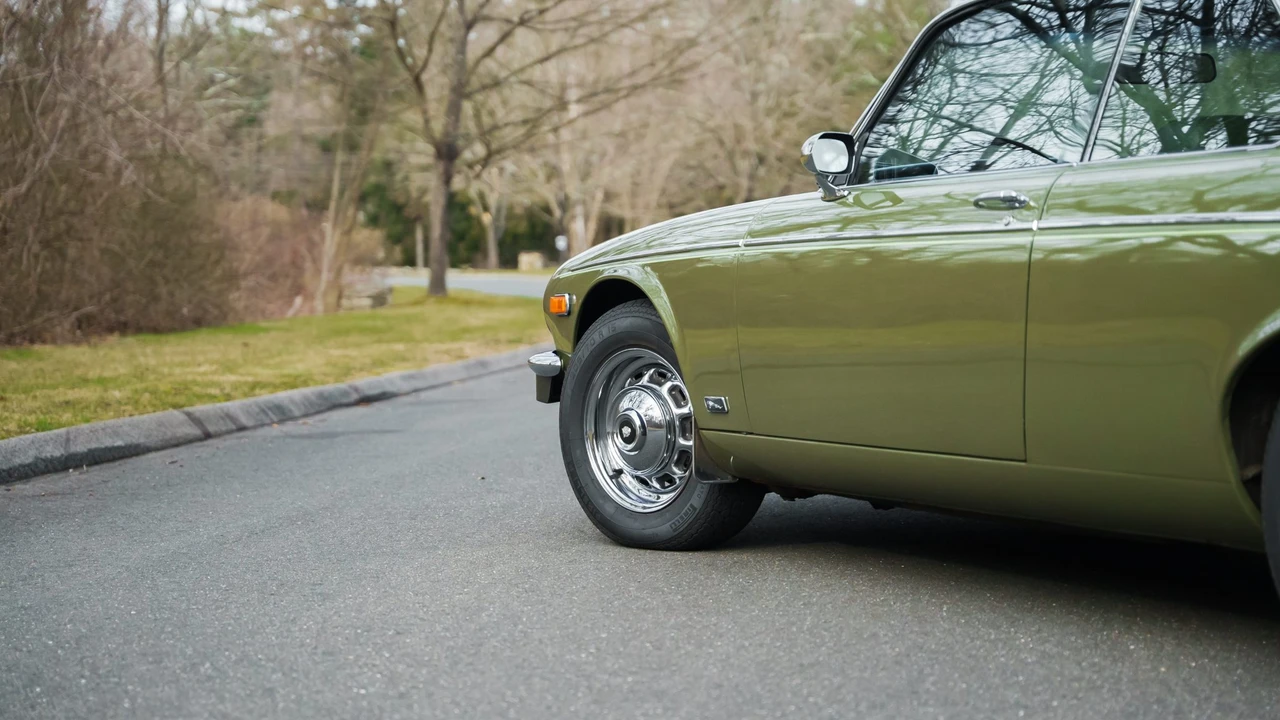 1975 Jaguar XJ Coupe - Image 24 of 31