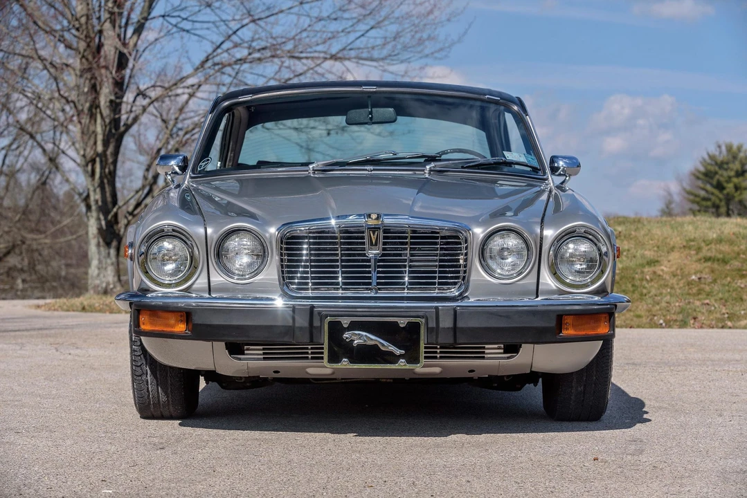 1975 Jaguar XJ Coupe - Image 2 of 31