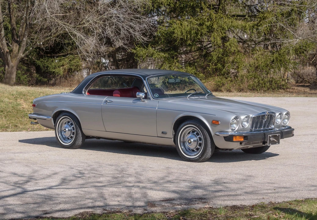 1975 Jaguar XJ Coupe - Image 9 of 31