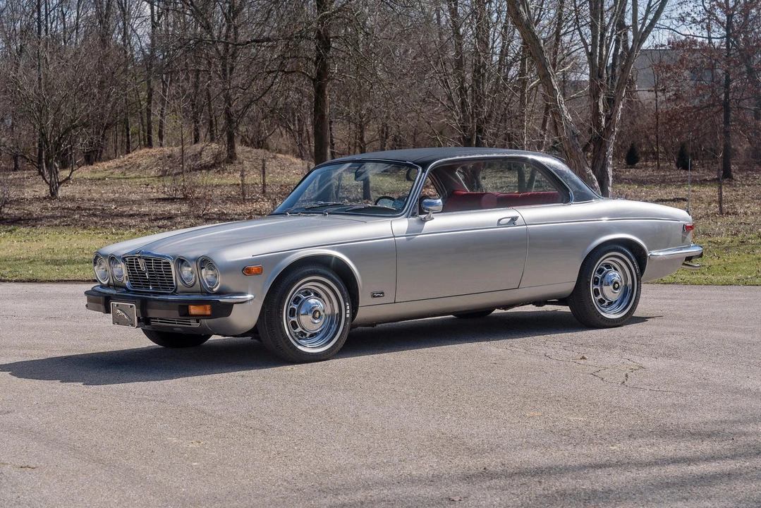 1975 Jaguar XJ Coupe - Image 10 of 31