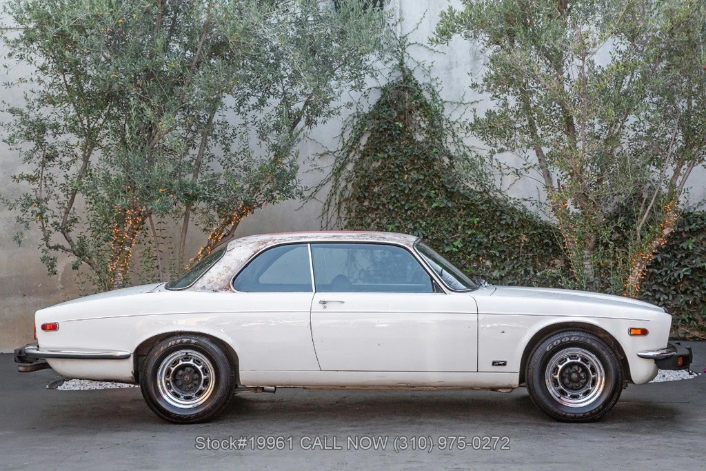 1975 Jaguar XJ Coupe - Image 4 of 24