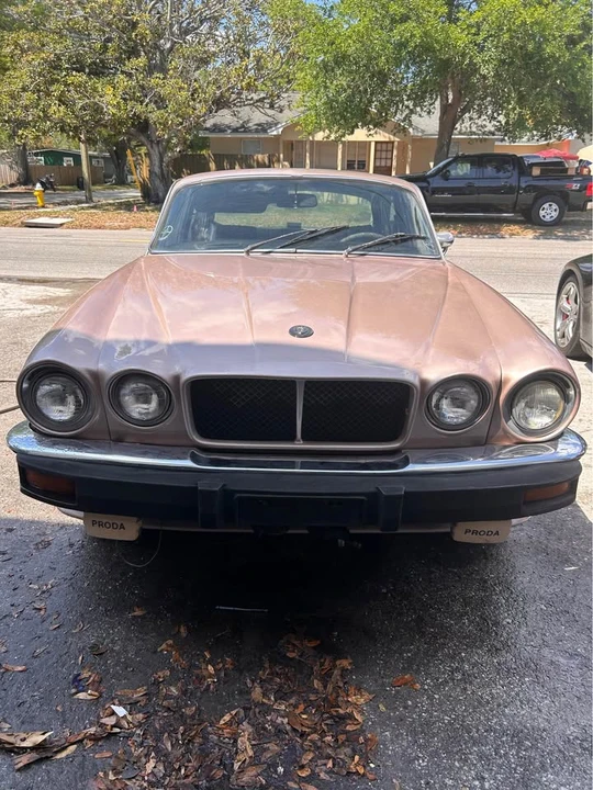 1975 Jaguar XJ Series 2 - Image 2 of 7