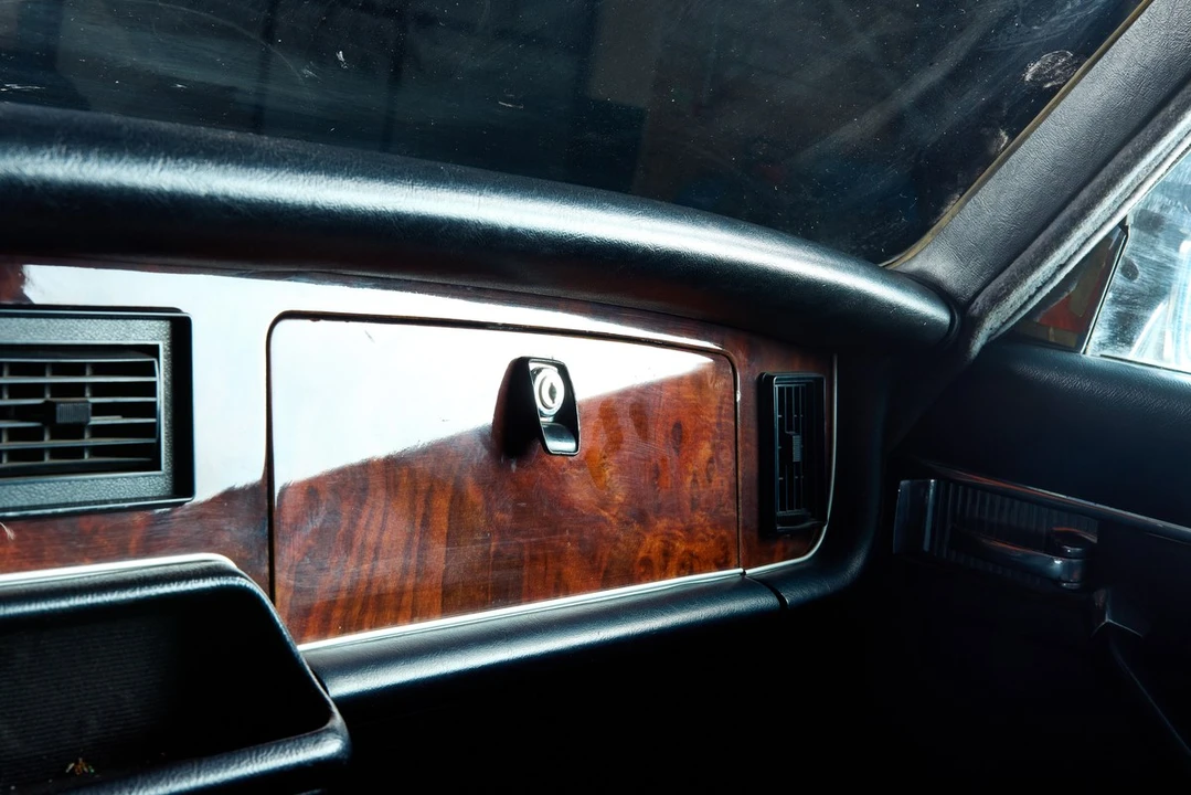 1975 Jaguar XJ Coupe - Image 22 of 30