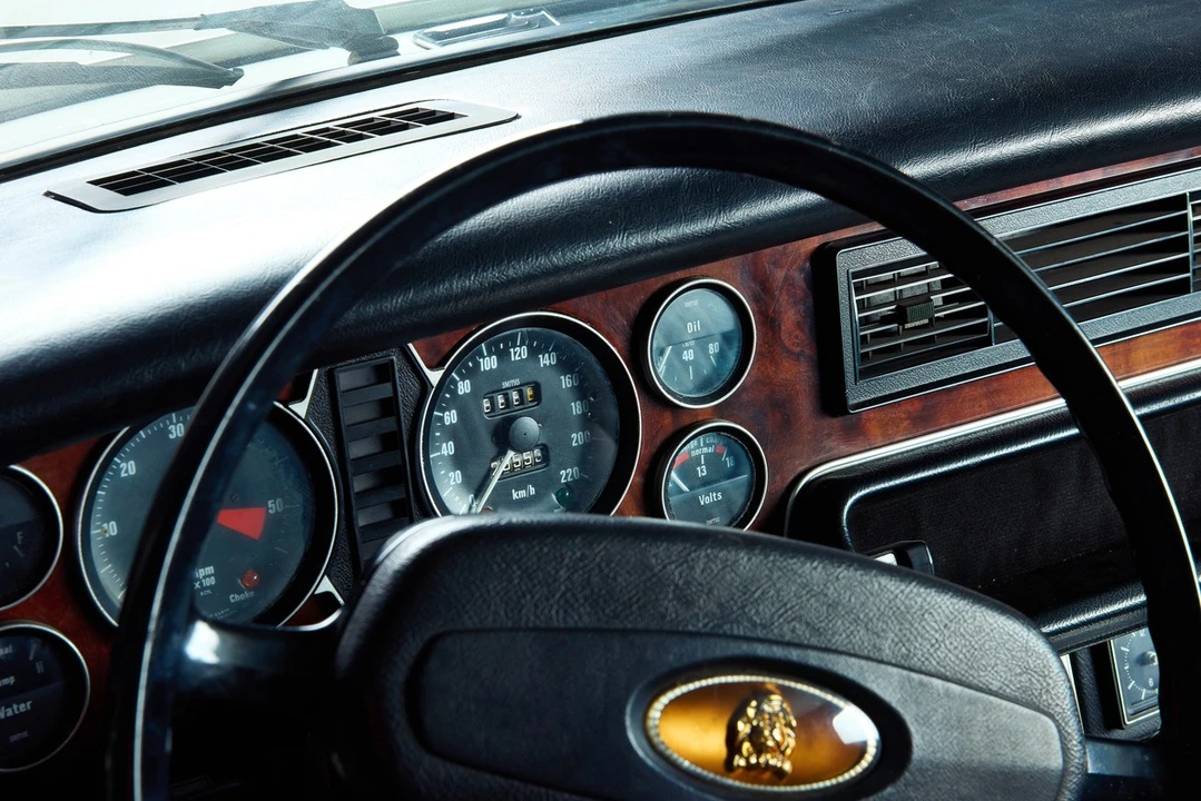 1975 Jaguar XJ Coupe - Image 13 of 30