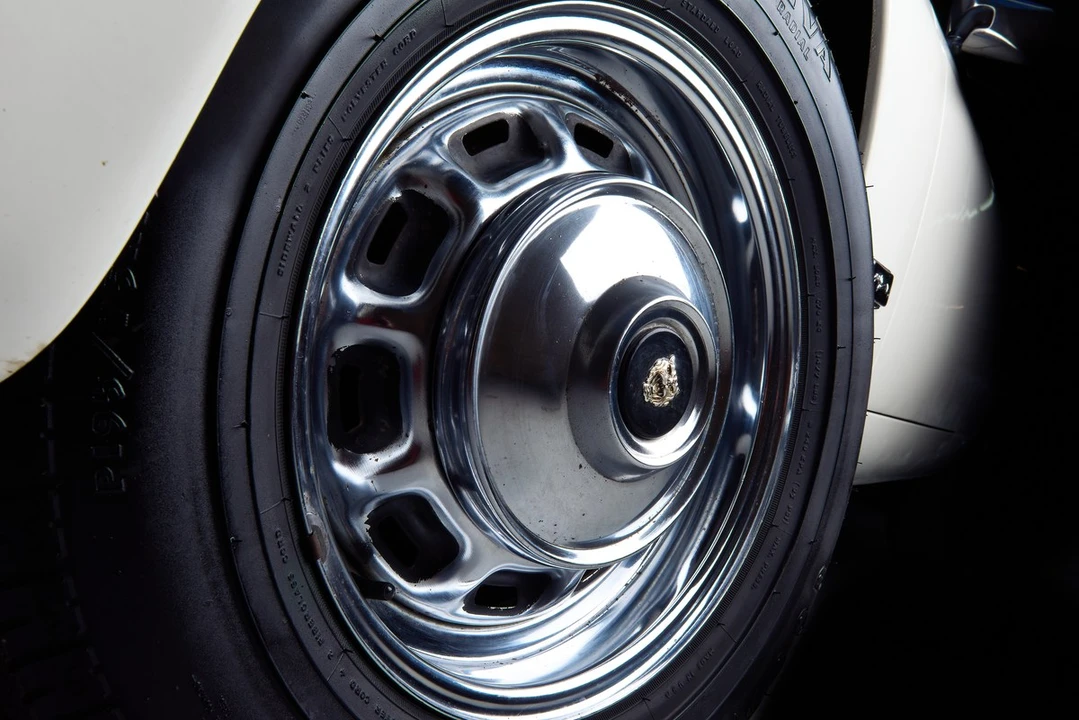 1975 Jaguar XJ Coupe - Image 6 of 30