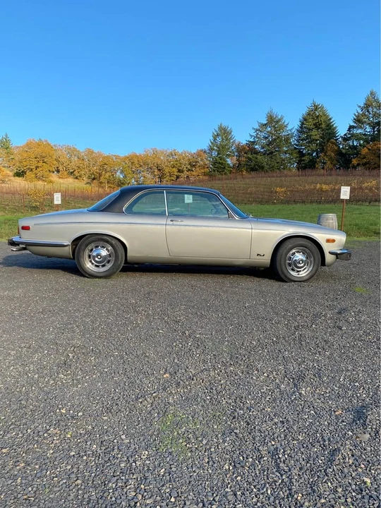 1975 Jaguar XJ Coupe - Image 4 of 10