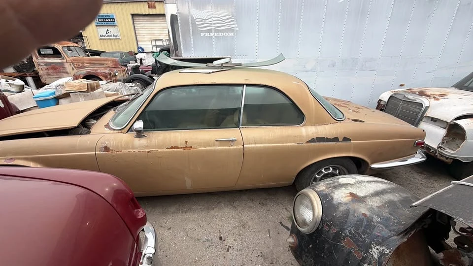1975 Jaguar XJ Coupe - Image 2 of 14