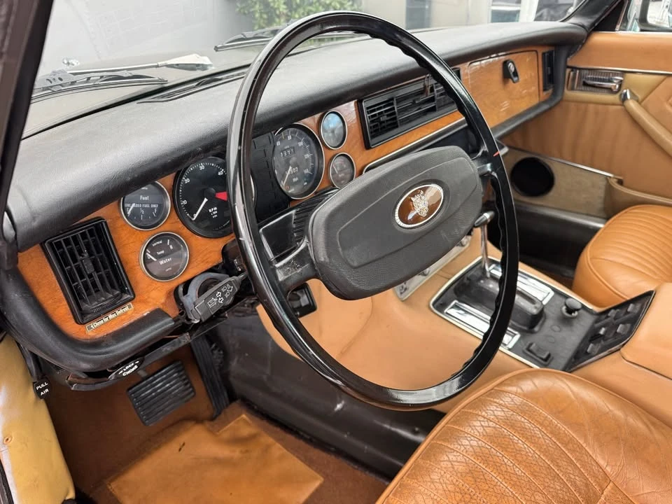 1975 Jaguar XJ Coupe - Image 12 of 17