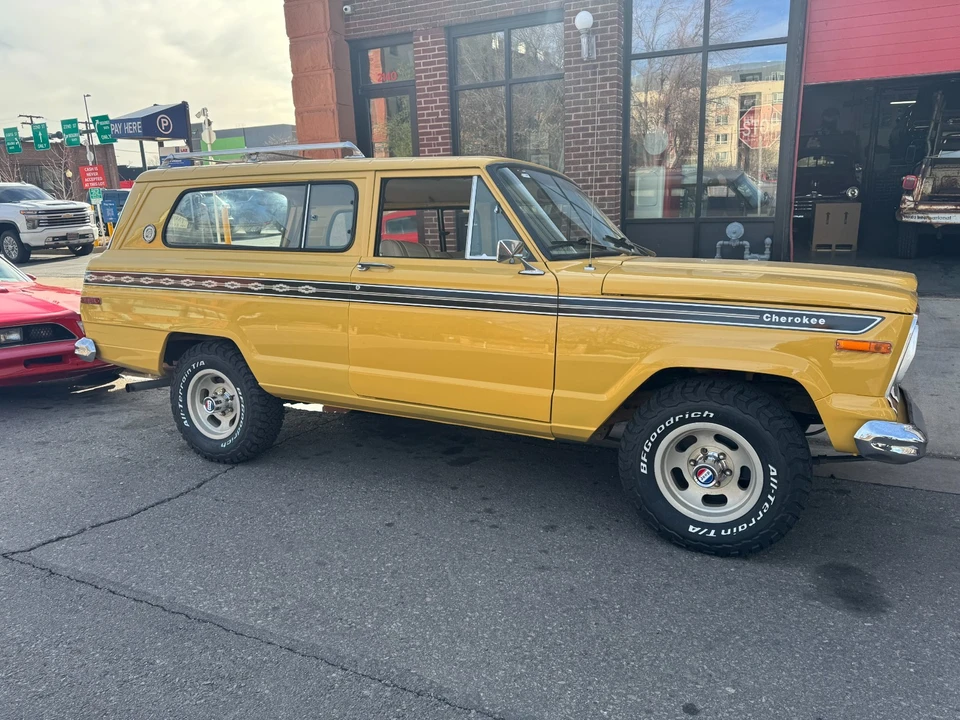 1975 Jeep SJ Cherokee - Image 2 of 19