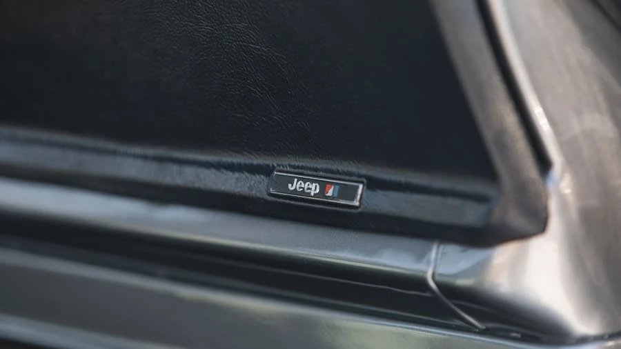 1975 Jeep SJ Gladiator - Image 11 of 24