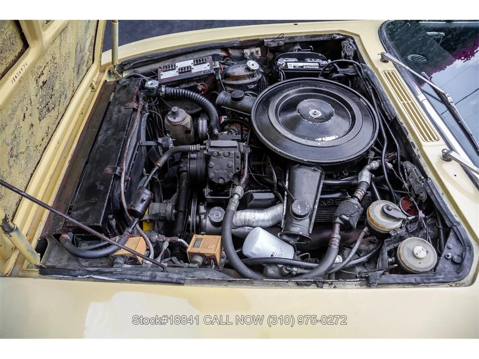 1975 Jensen Interceptor - Image 27 of 31