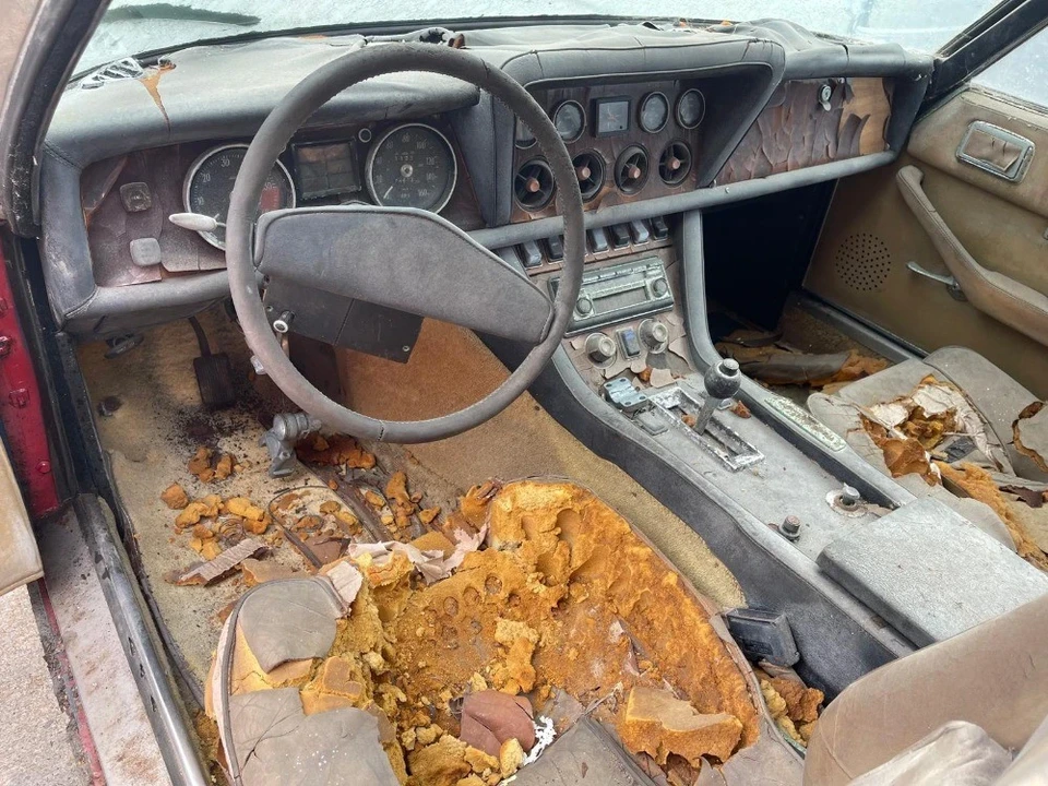 1975 Jensen Interceptor - Image 5 of 6