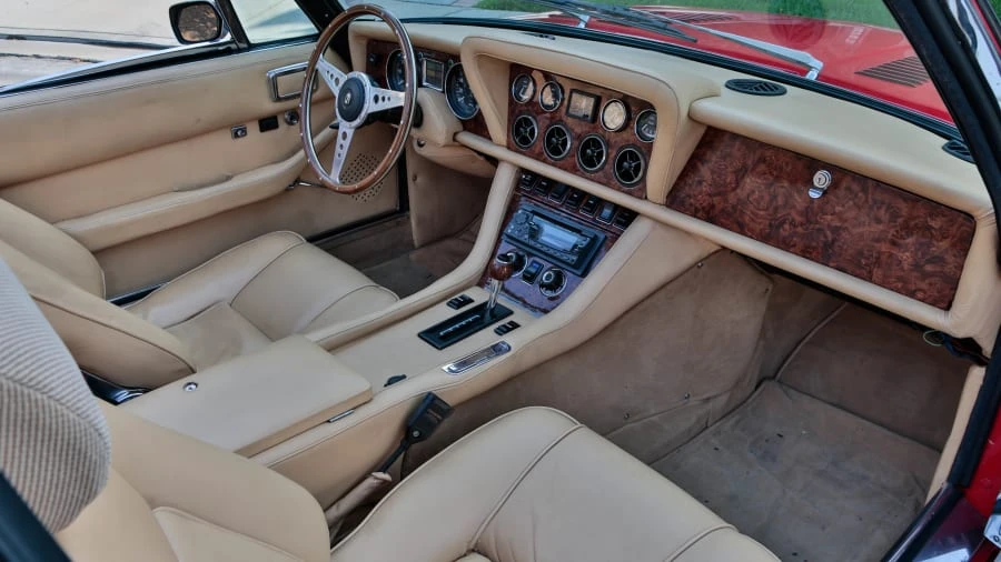 1975 Jensen Interceptor - Image 5 of 12