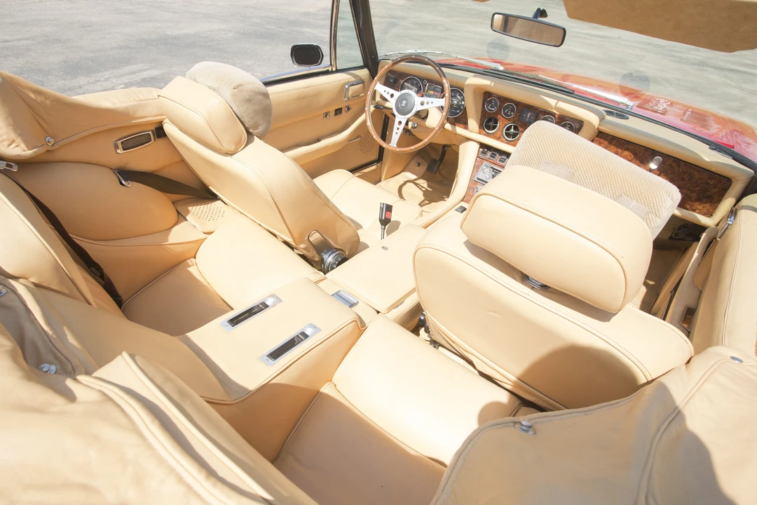 1975 Jensen Interceptor - Image 16 of 29