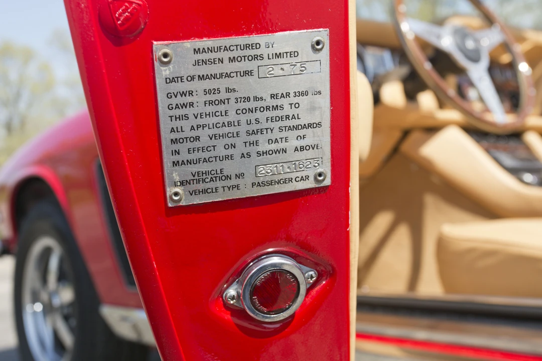 1975 Jensen Interceptor - Image 10 of 29
