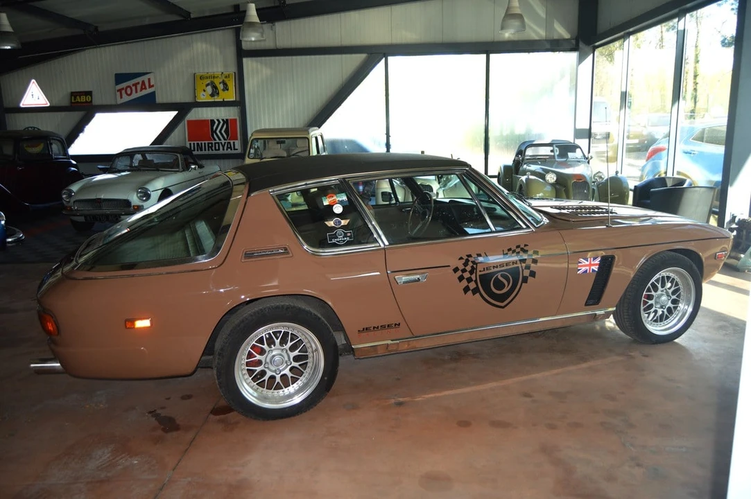 1975 Jensen Interceptor - Image 11 of 30