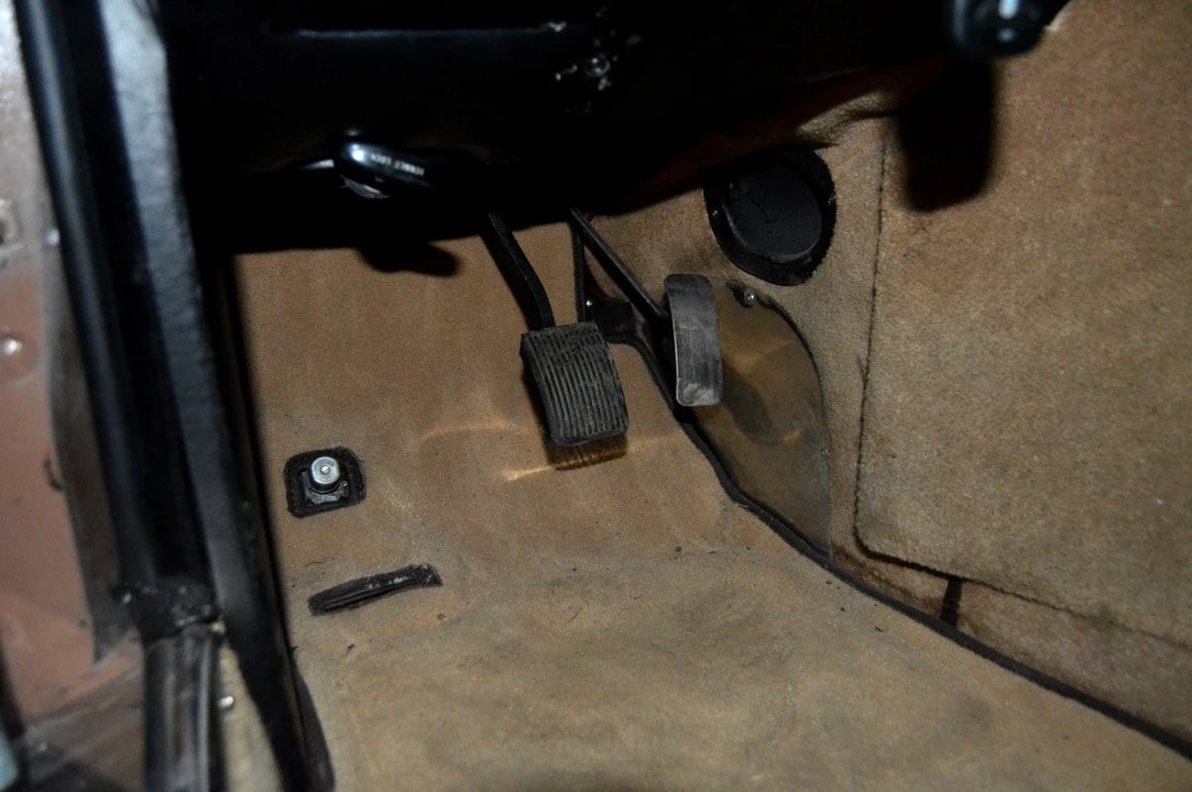 1975 Jensen Interceptor - Image 30 of 30