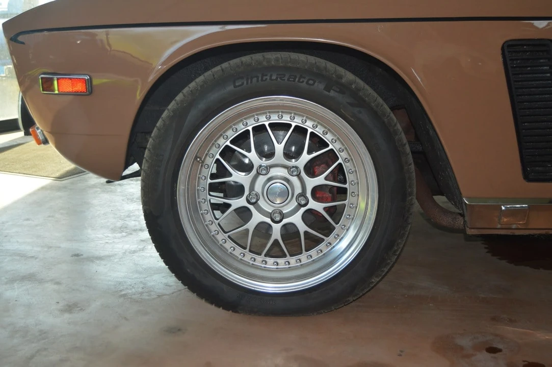 1975 Jensen Interceptor - Image 22 of 30