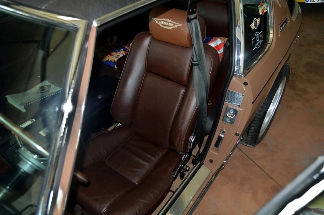 1975 Jensen Interceptor - Image 28 of 30