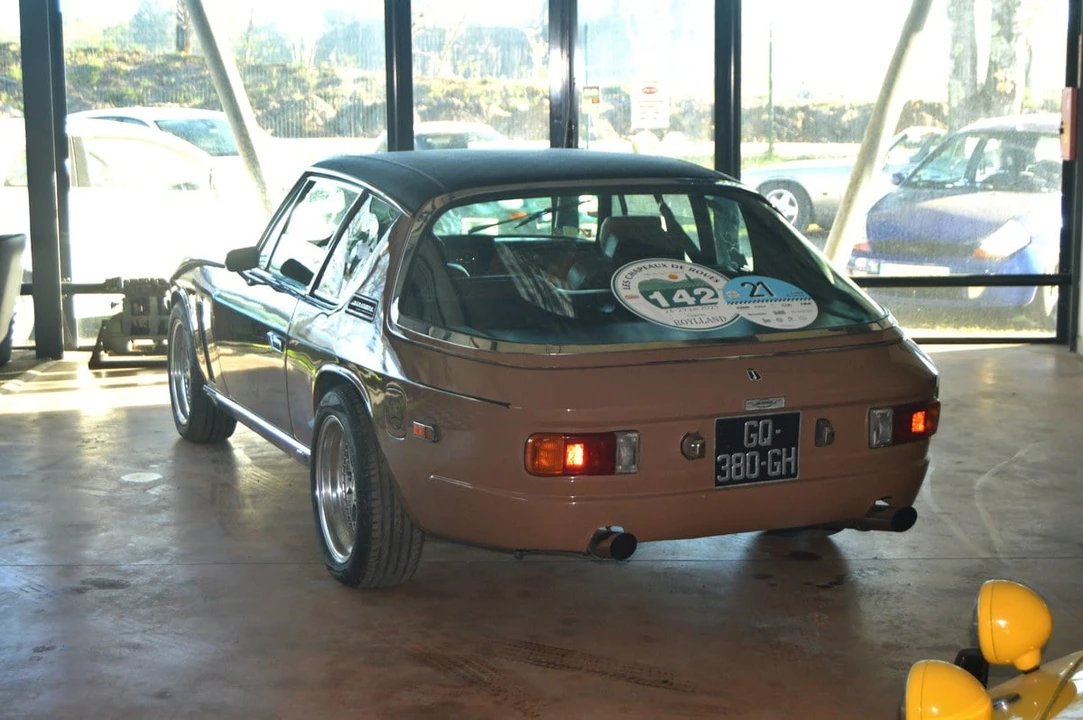 1975 Jensen Interceptor - Image 21 of 30