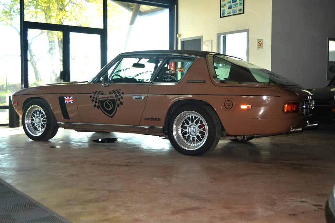 1975 Jensen Interceptor - Image 17 of 30